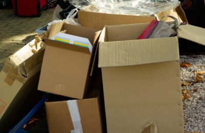 Comment protéger ses objets fragiles dans un box de stockage ?